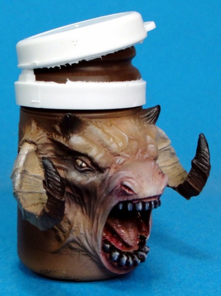 Retour - Monstropot sculpté par Arnaud Bellier et peint par  Mohand
