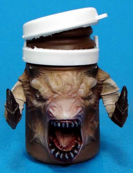 Retour - Monstropot sculpté par Arnaud Bellier et peint par  Mohand